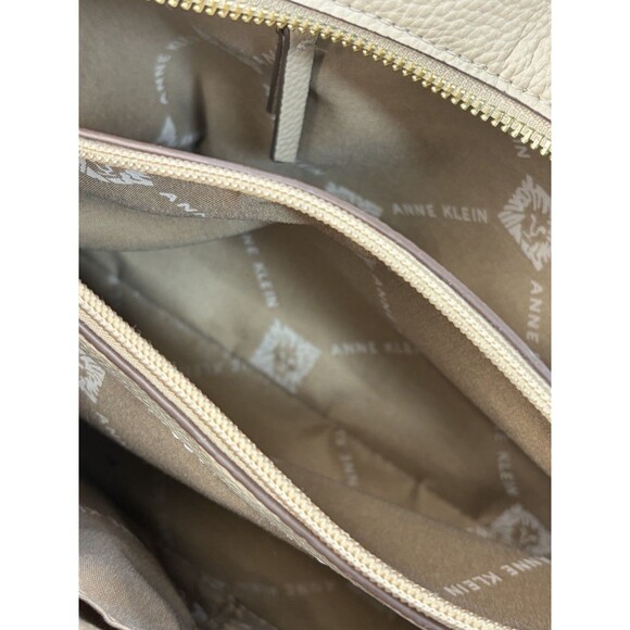 Anne Klein Tan Satchel Purse Handbag Soft Mint Condition - Picture 15 of 16